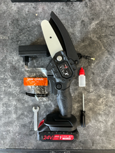 Načítať obrázok do zobrazovača galérie, Akumulátorové píly série Pro